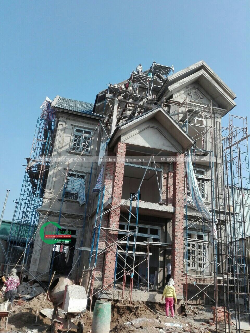 Mẫu hình thi công thực tế biệt thự cổ điển anh bình tại bình phước.
