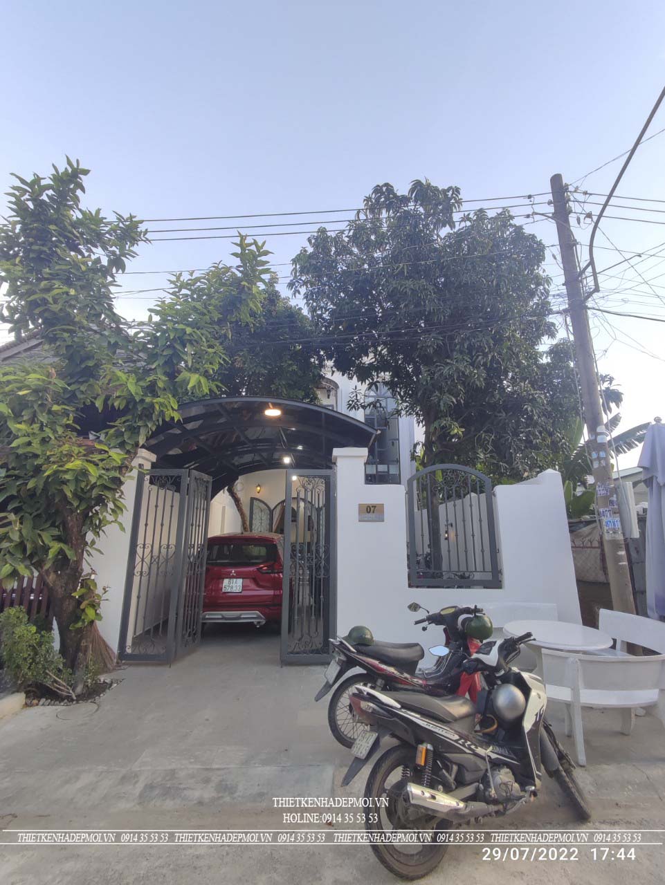 Hình ảnh thi công thực tế nhà phố 2 tầng đẹp mắt tại của chị mỹ tại bình dương