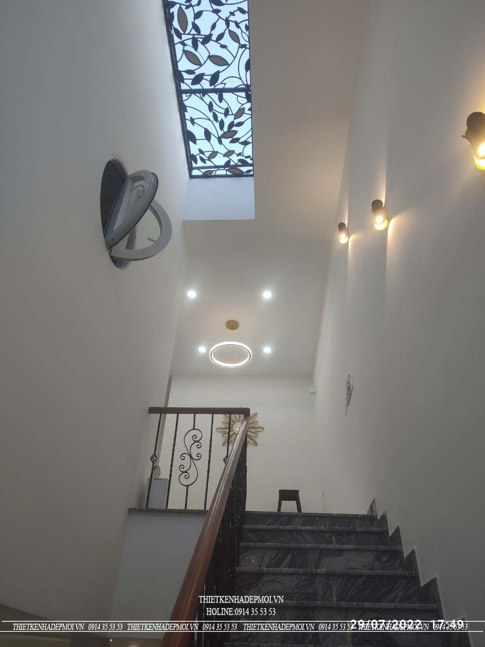 Hình ảnh thi công thực tế nhà phố 2 tầng đẹp mắt tại của chị mỹ tại bình dương