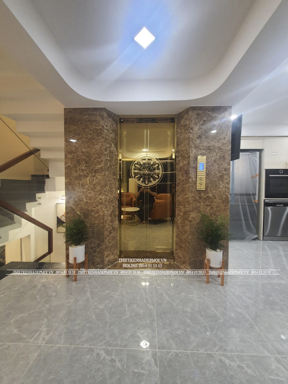 Hình ảnh thi công thực tế nhà phố hiện đại 5 tầng đẹp mắt tại thủ đức