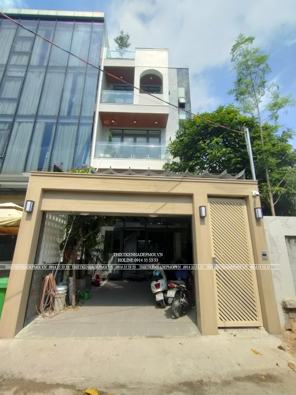 Hình ảnh thi công thực tế nhà phố hiện đại 5 tầng đẹp mắt tại thủ đức